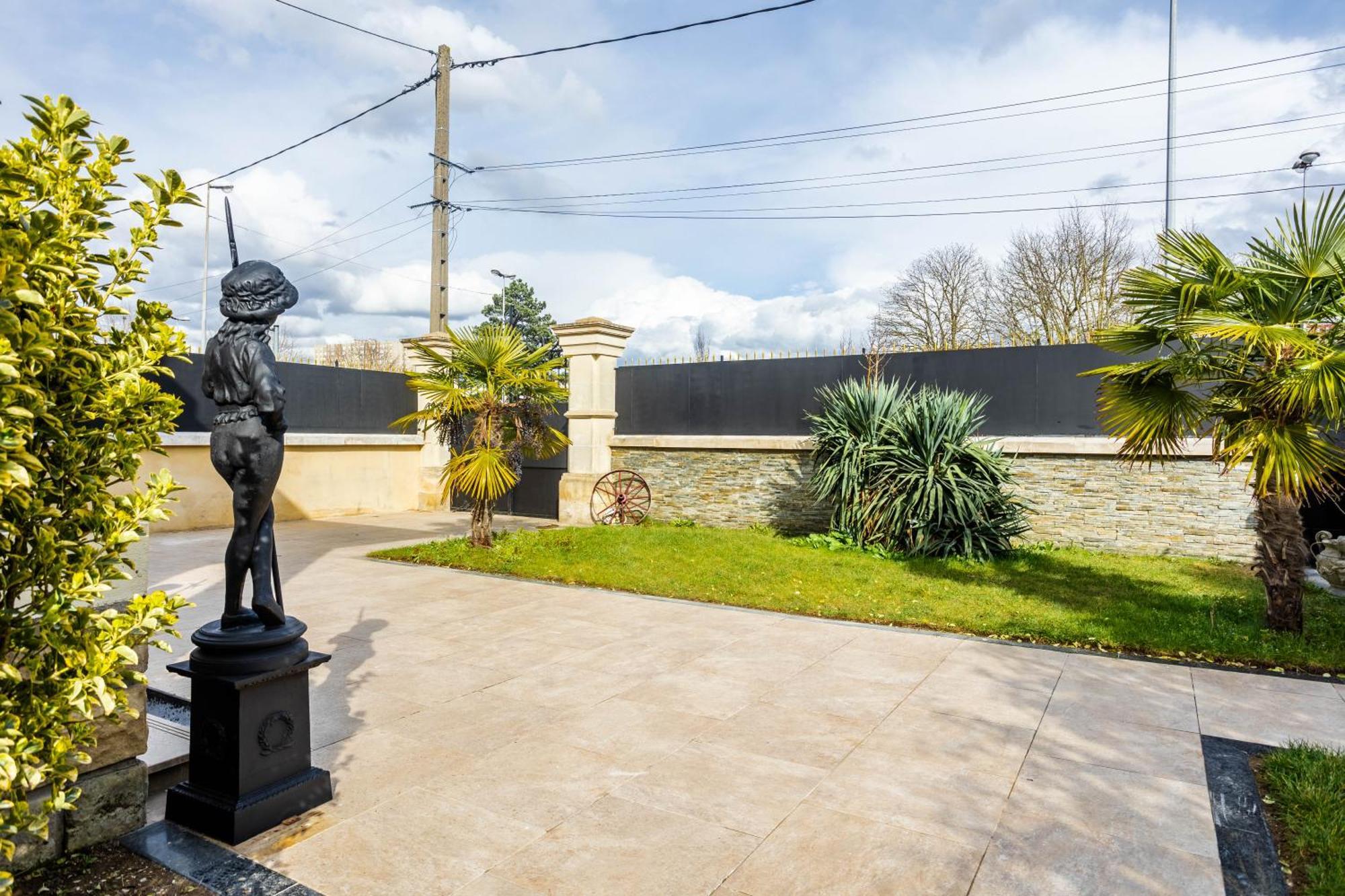 Studio Pittoresque Neuilly-sur-Marne Luaran gambar